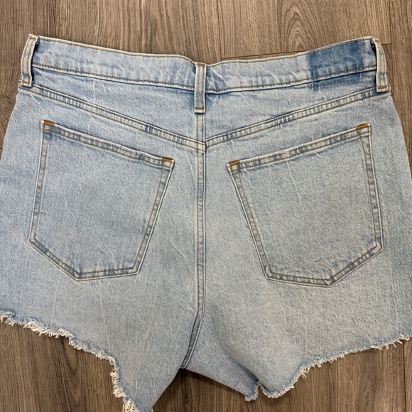 Abercrombie & Fitch Ultra High Rise 90s‎ Straight Mom Denim Shorts 32/14 - Picture 7 of 9